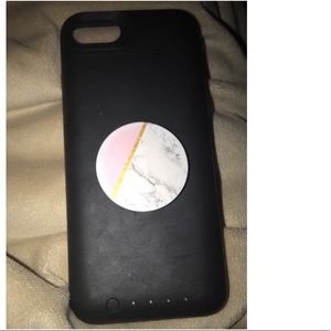 BRAND NEW IPHONE 7 charging case with pop socket!